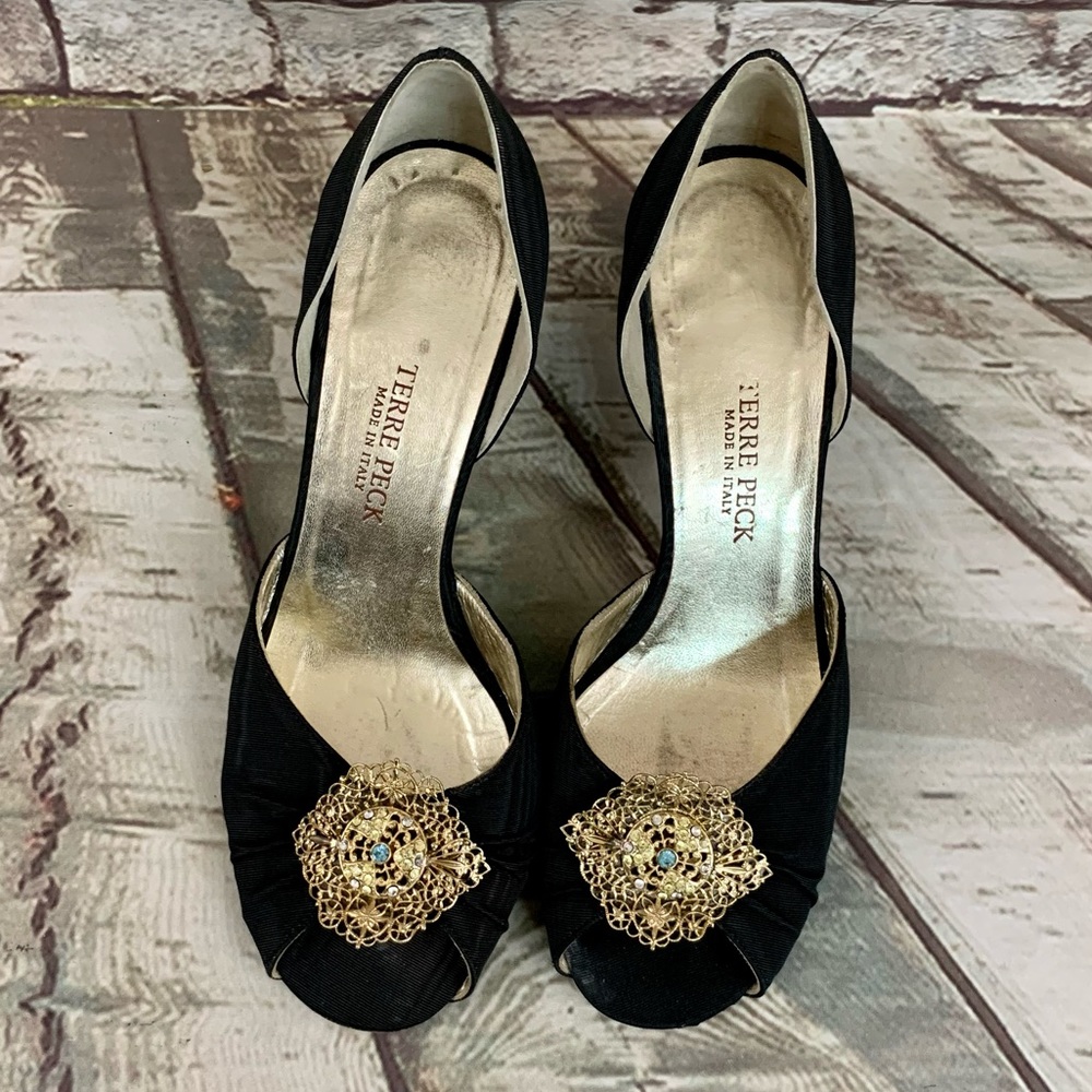 Terre Peck Italian Rhinestone Black Kitten Heels 7